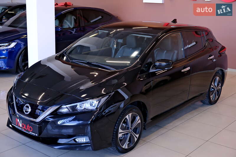 Хетчбек Nissan Leaf 2022 в Одесі