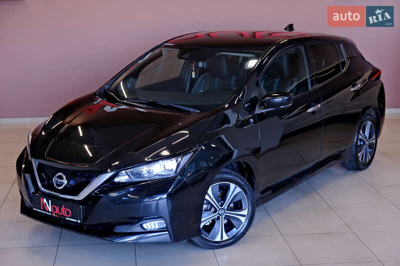 Хетчбек Nissan Leaf 2022 в Одесі