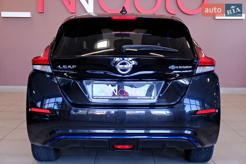 Хетчбек Nissan Leaf 2022 в Одесі