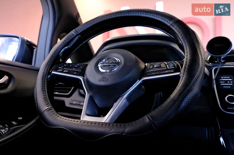 Хетчбек Nissan Leaf 2022 в Одесі