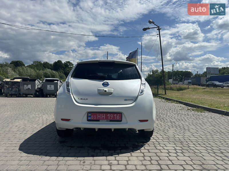 Хэтчбек Nissan Leaf 2014 в Львове