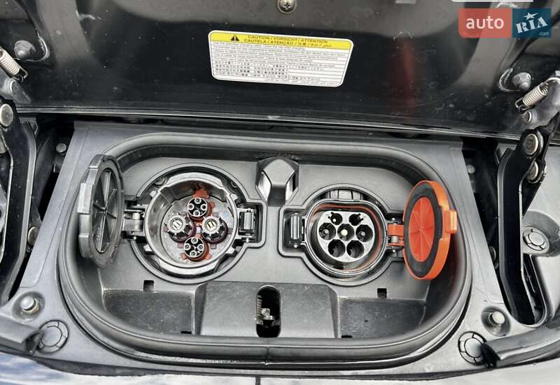 Хэтчбек Nissan Leaf 2018 в Полтаве