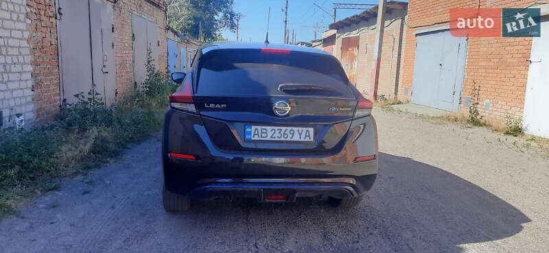 Хэтчбек Nissan Leaf 2018 в Полтаве