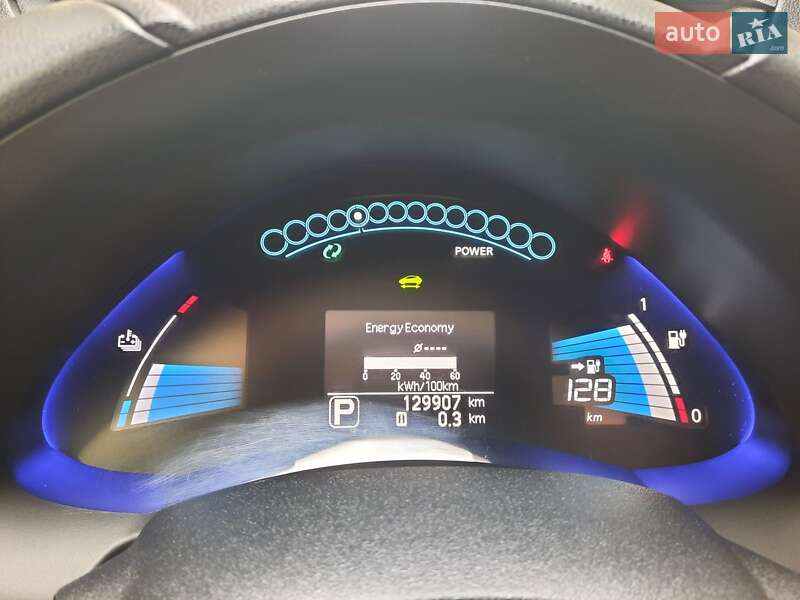 Хэтчбек Nissan Leaf 2017 в Хмельницком