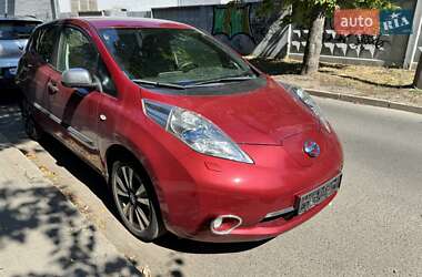 Хэтчбек Nissan Leaf 2013 в Киеве