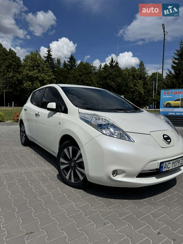 Хэтчбек Nissan Leaf 2017 в Луцке