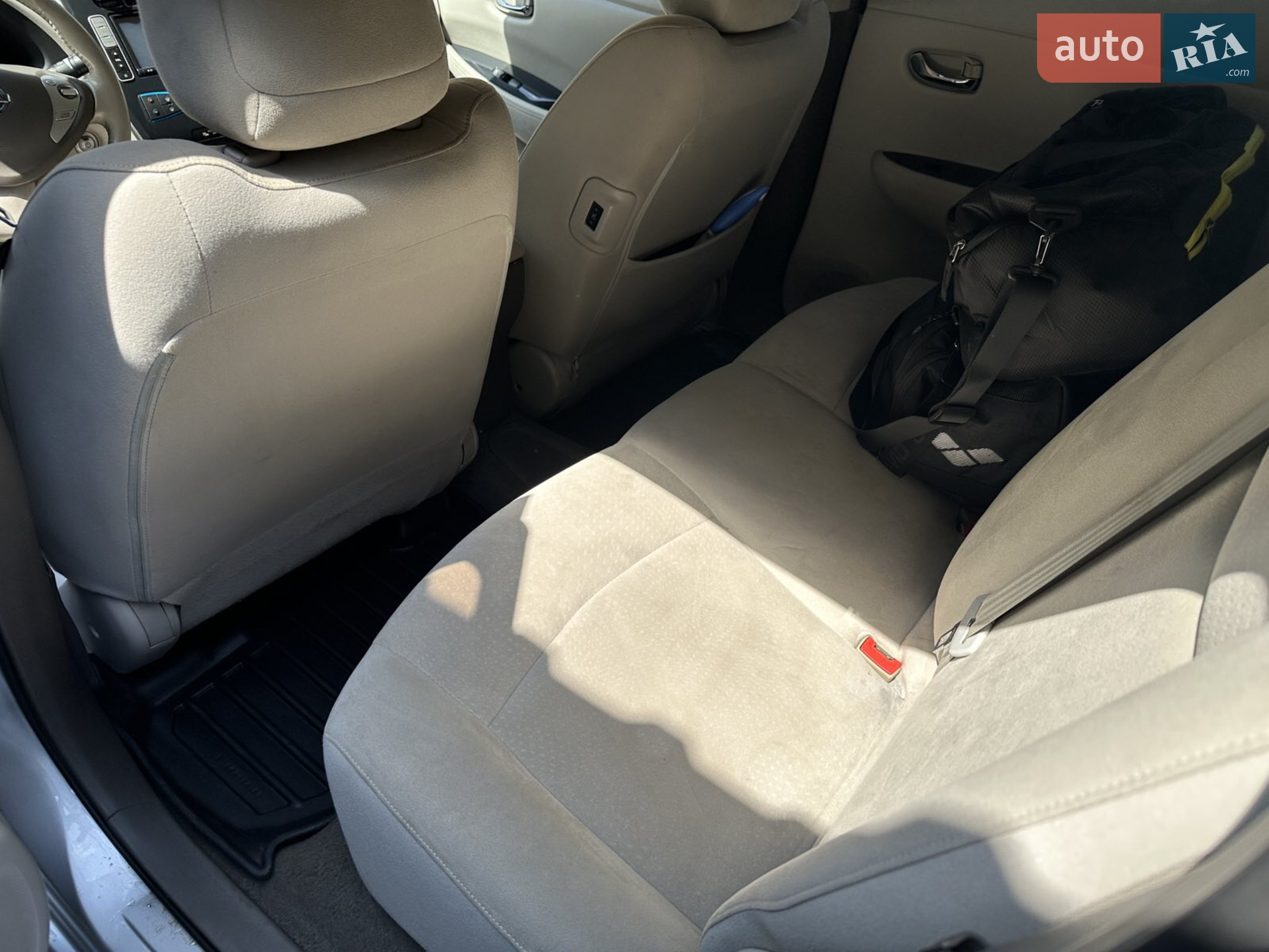 2011 Nissan Leaf - мініатюра 14