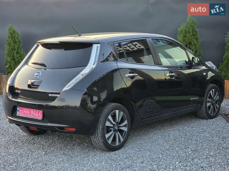 Хэтчбек Nissan Leaf 2015 в Тернополе