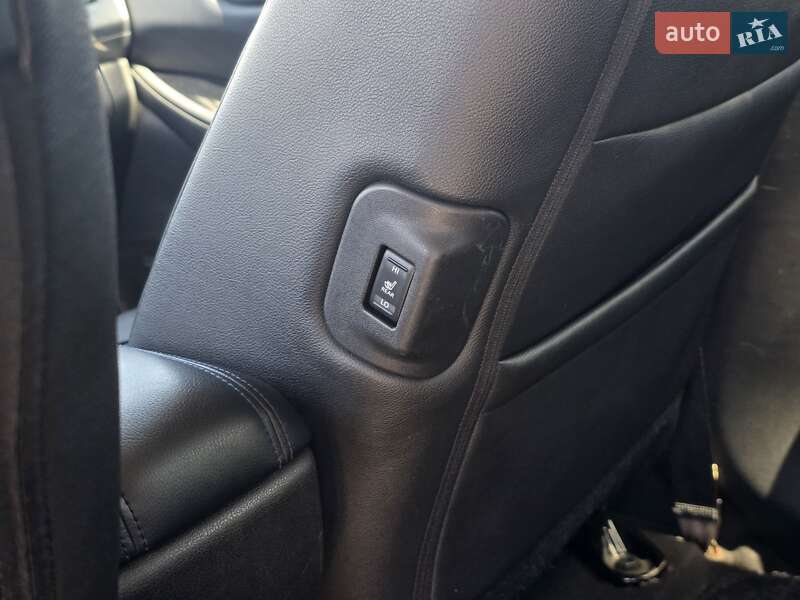 Хэтчбек Nissan Leaf 2015 в Тернополе