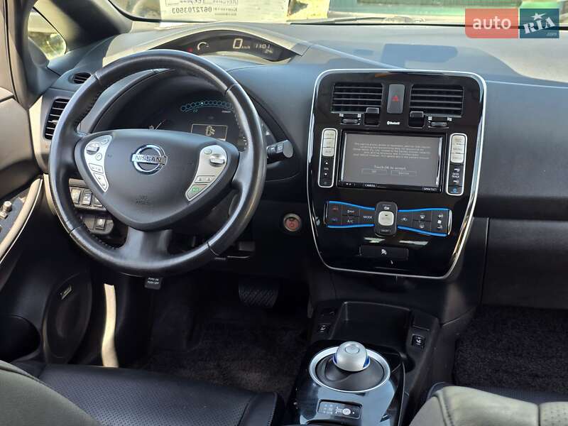 Хэтчбек Nissan Leaf 2015 в Тернополе