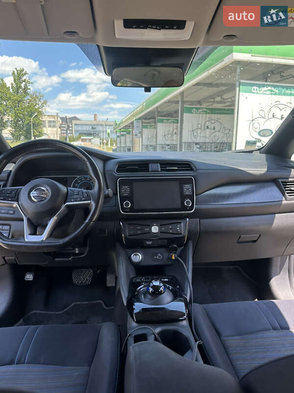Хэтчбек Nissan Leaf 2019 в Ивано-Франковске