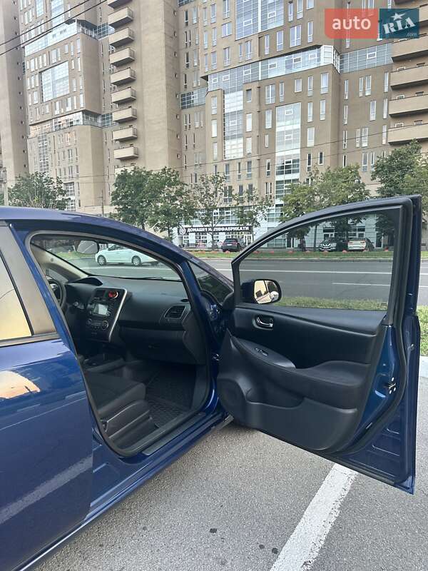 Хэтчбек Nissan Leaf 2017 в Харькове