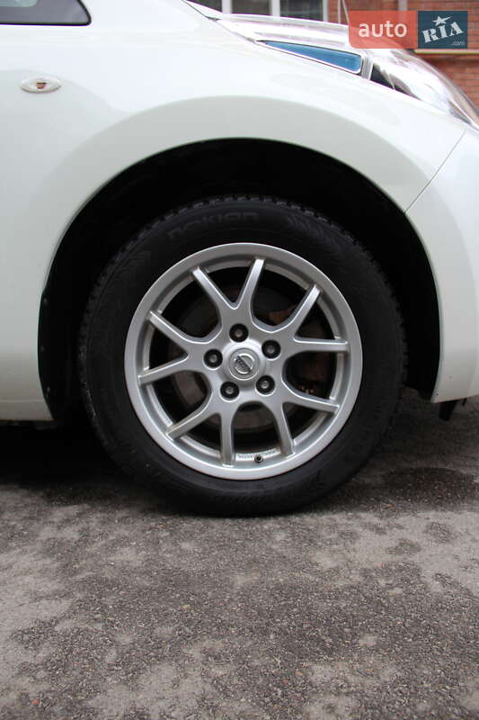 Хетчбек Nissan Leaf 2014 в Тернополі