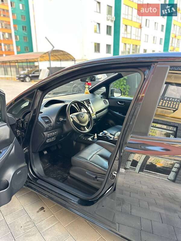 Хетчбек Nissan Leaf 2014 в Житомирі