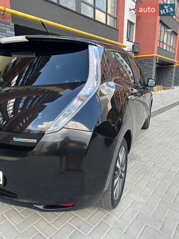 Хетчбек Nissan Leaf 2014 в Житомирі