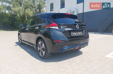 Хэтчбек Nissan Leaf 2020 в 