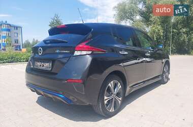 Хэтчбек Nissan Leaf 2020 в 