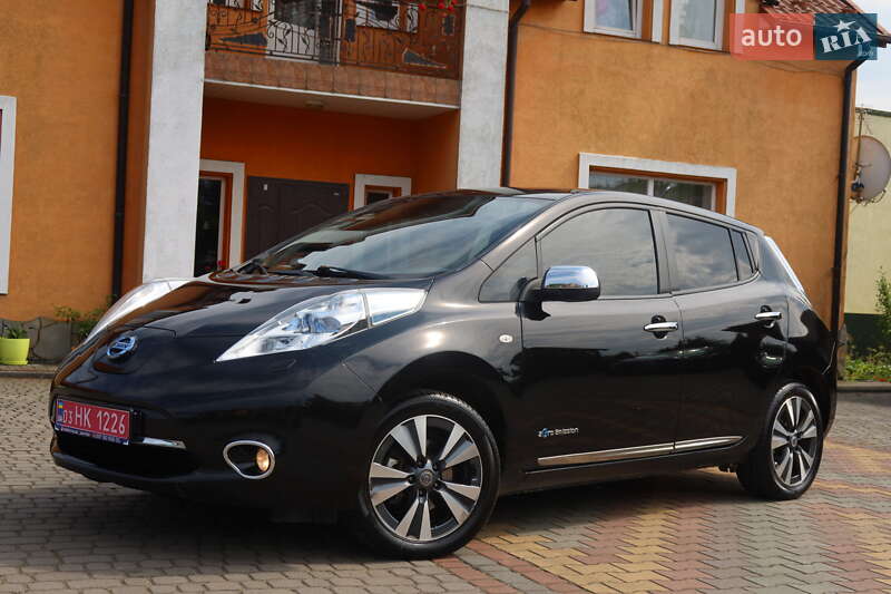 Хэтчбек Nissan Leaf 2013 в Самборе