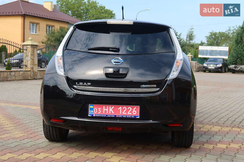Хэтчбек Nissan Leaf 2013 в Самборе