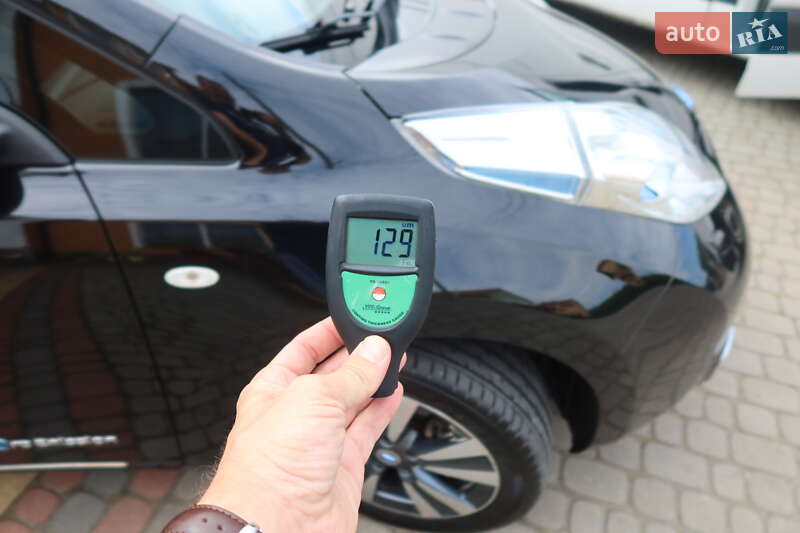 Хэтчбек Nissan Leaf 2013 в Самборе