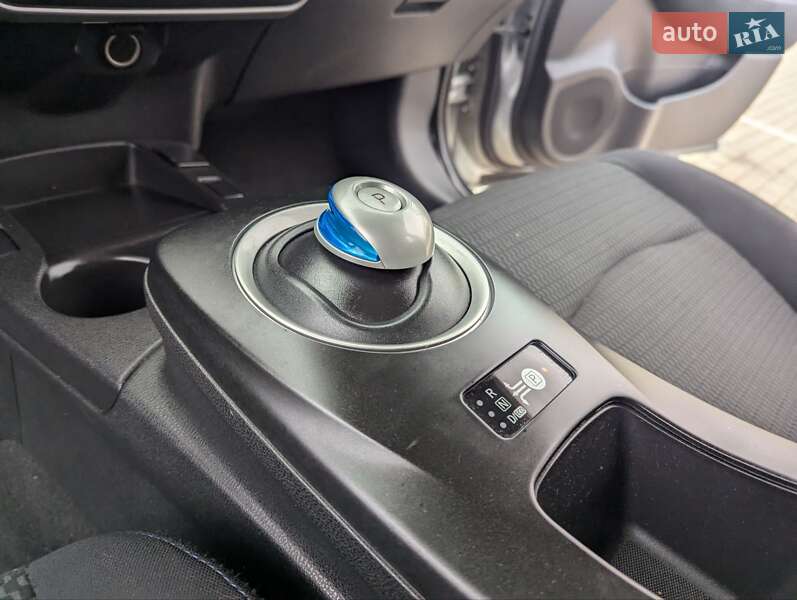 Хэтчбек Nissan Leaf 2013 в Дрогобыче
