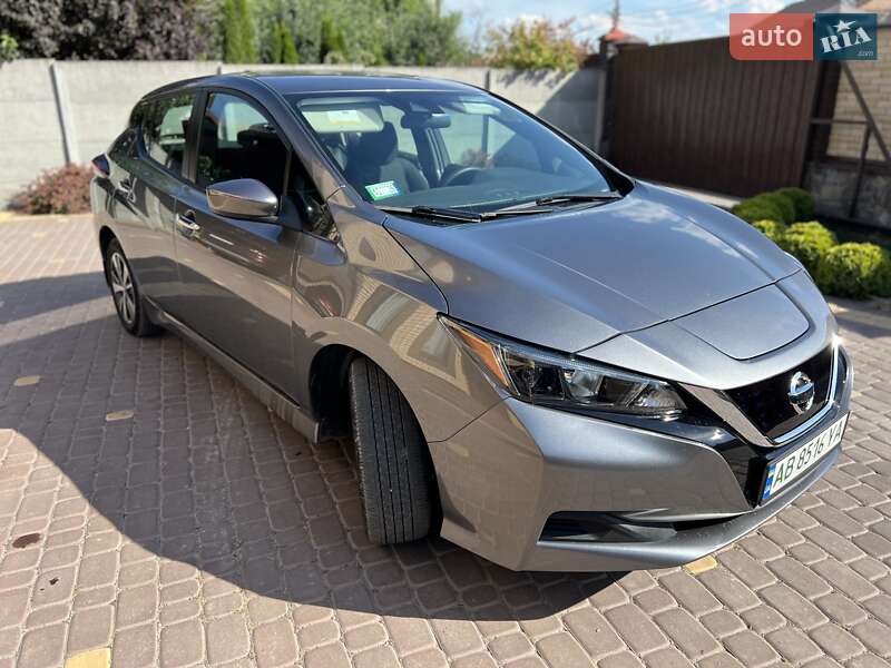 Nissan Leaf 2021