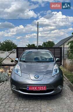 Хэтчбек Nissan Leaf 2013 в Первомайске