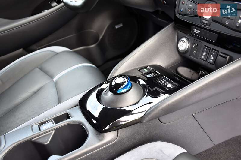 Хэтчбек Nissan Leaf 2018 в Дрогобыче