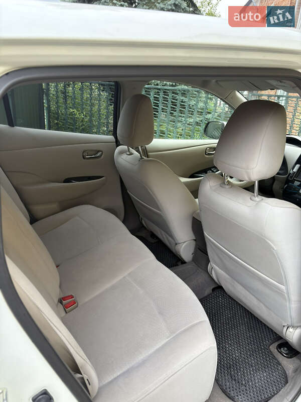 Хетчбек Nissan Leaf 2012 в Самборі фото 9 Хетчбек Nissan Leaf 2012 в Самборі