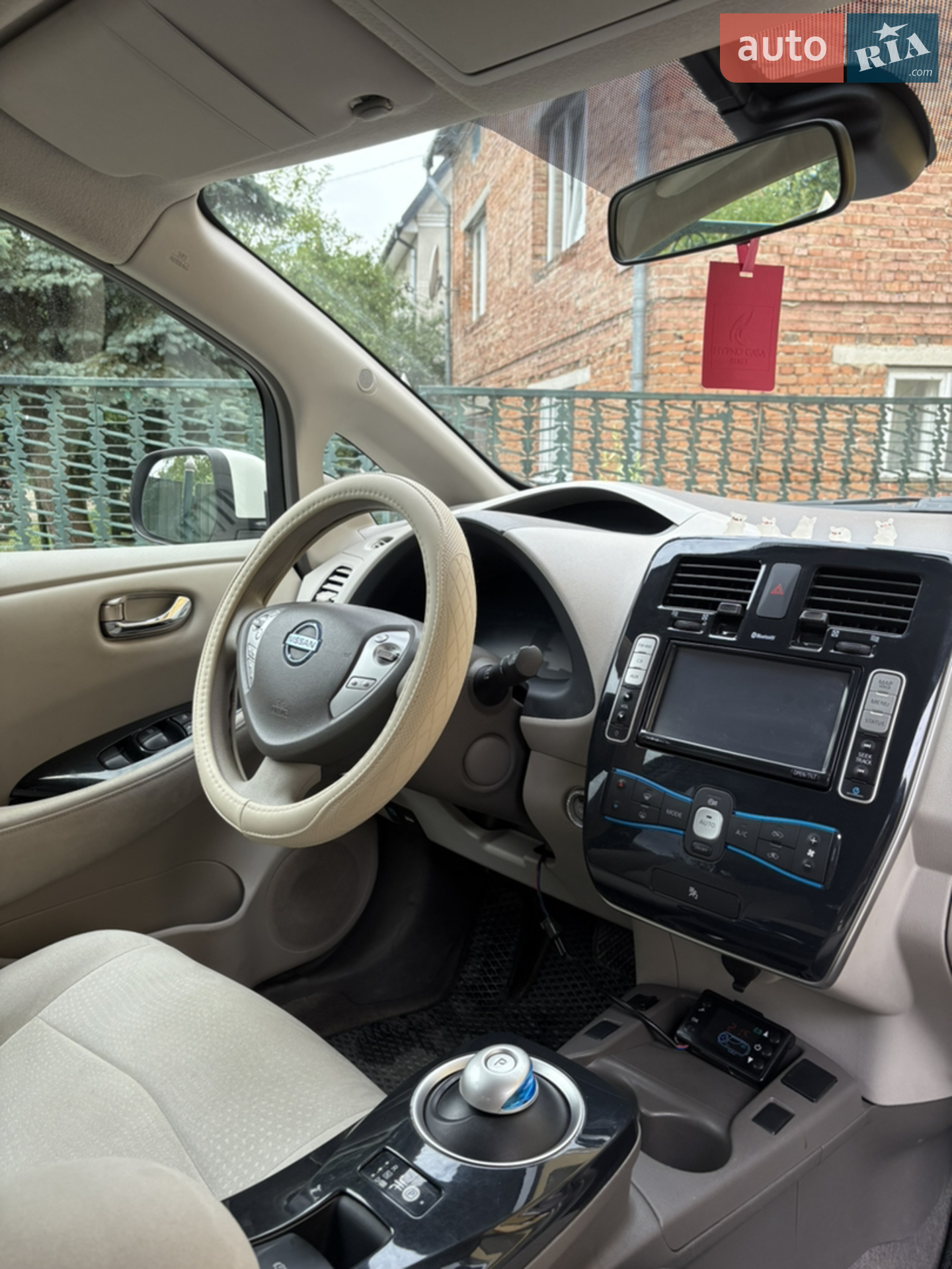 2012 Nissan Leaf - мініатюра 12