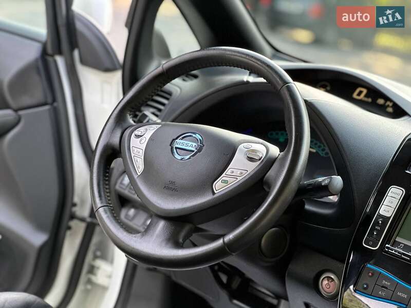 Хетчбек Nissan Leaf 2016 в Трускавці