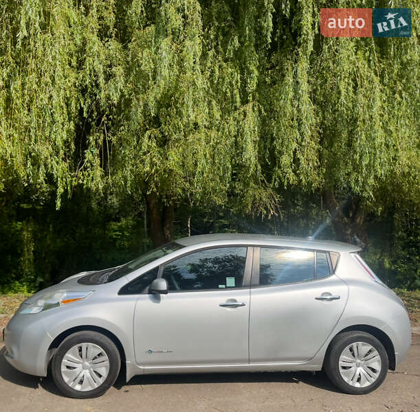 Хетчбек Nissan Leaf 2016 в Львові