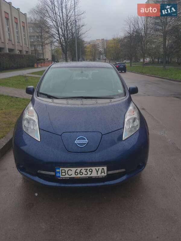 Хэтчбек Nissan Leaf 2017 в Львове