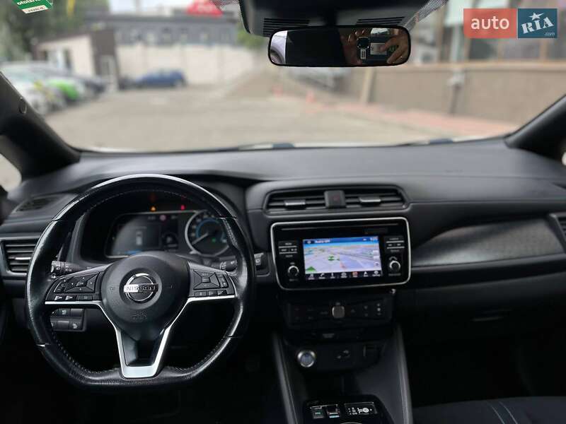 Хетчбек Nissan Leaf 2018 в Києві