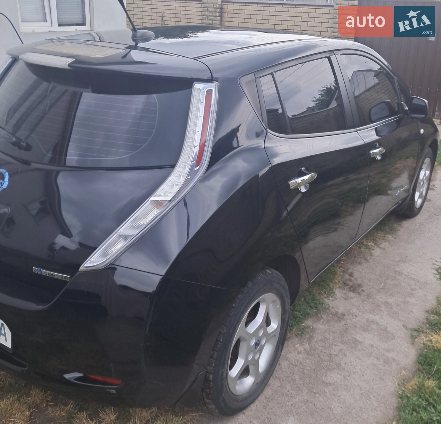 2011 Nissan Leaf - мініатюра 2
