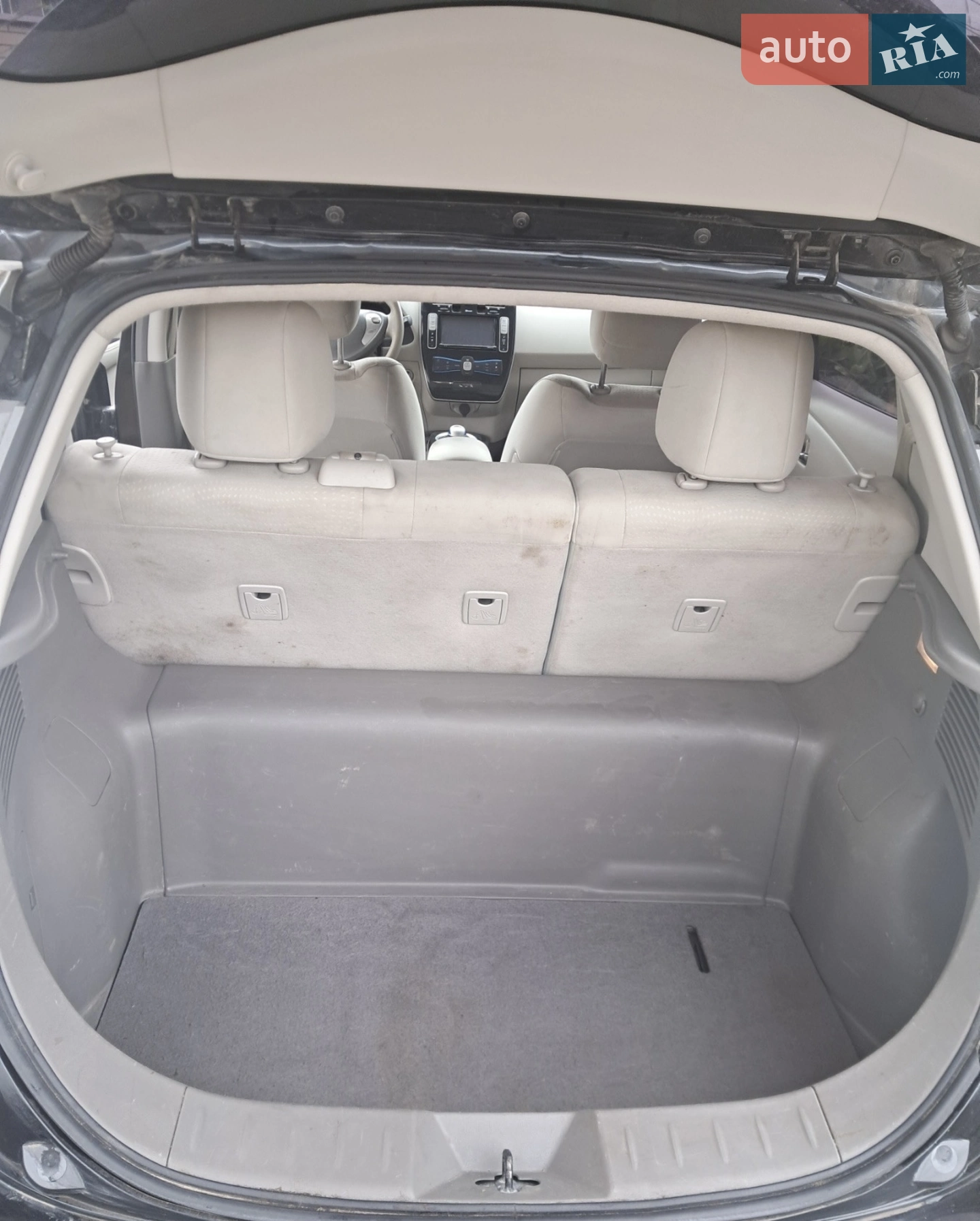 2011 Nissan Leaf - мініатюра 12