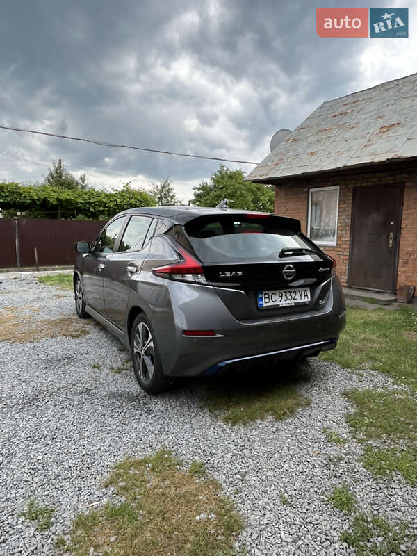 Хэтчбек Nissan Leaf 2019 в Шептицькому