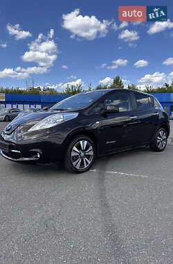 Хэтчбек Nissan Leaf 2014 в 