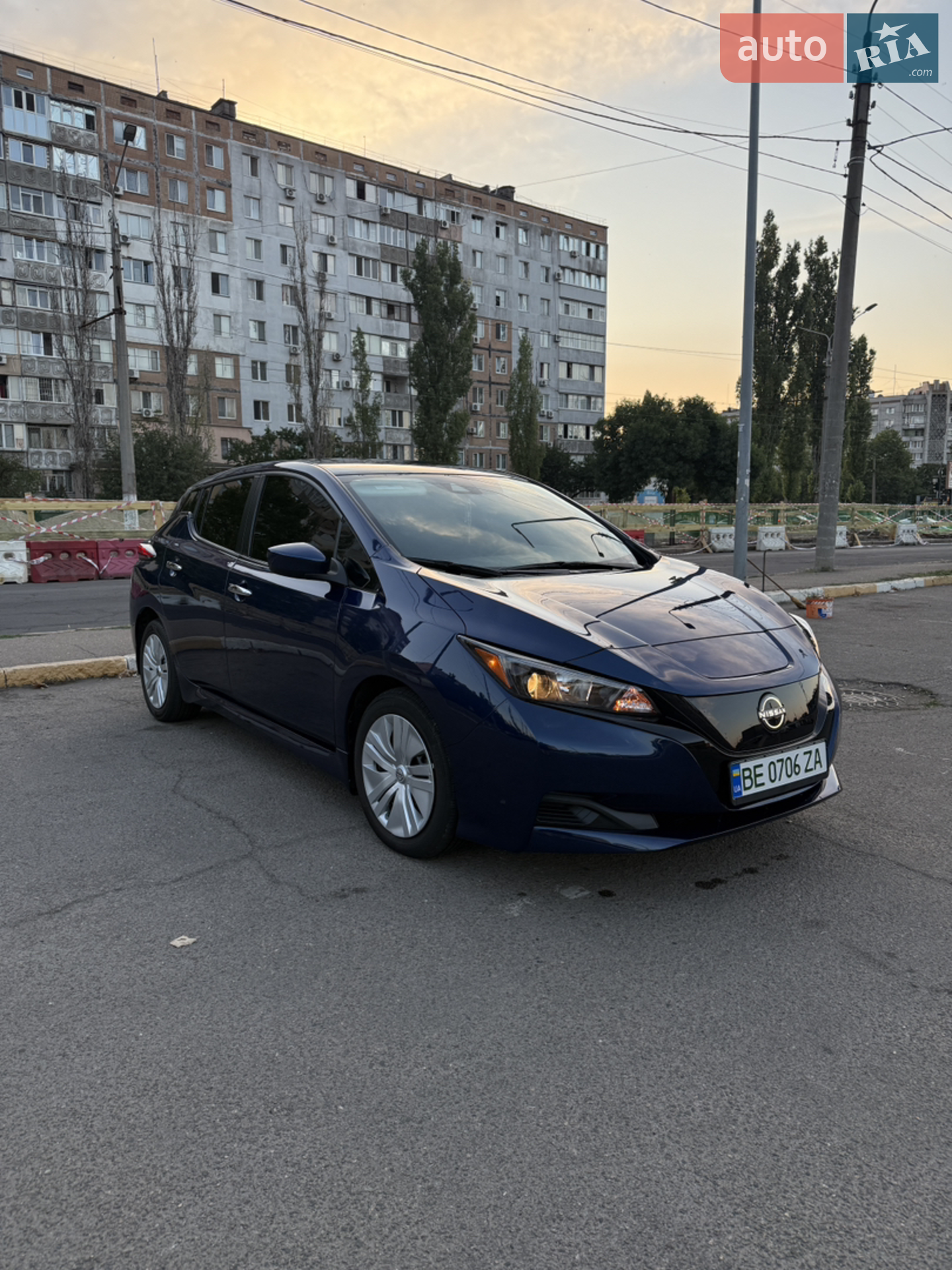 2022 Nissan Leaf - мініатюра 2
