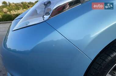 Хетчбек Nissan Leaf 2014 в 