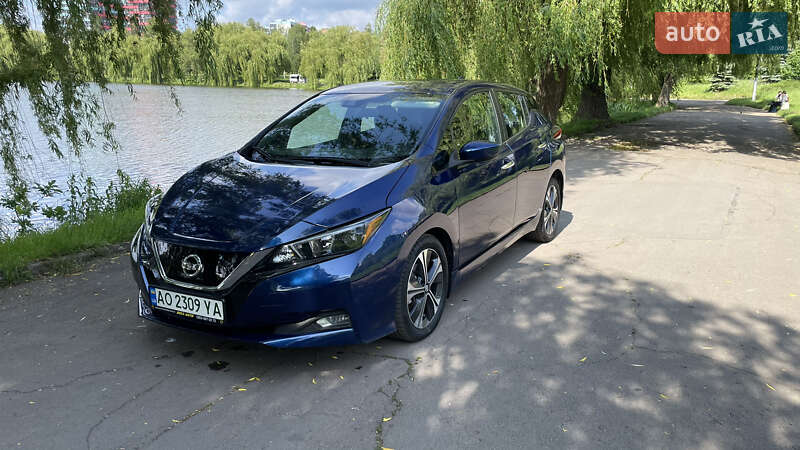 Хэтчбек Nissan Leaf 2021 в Ровно