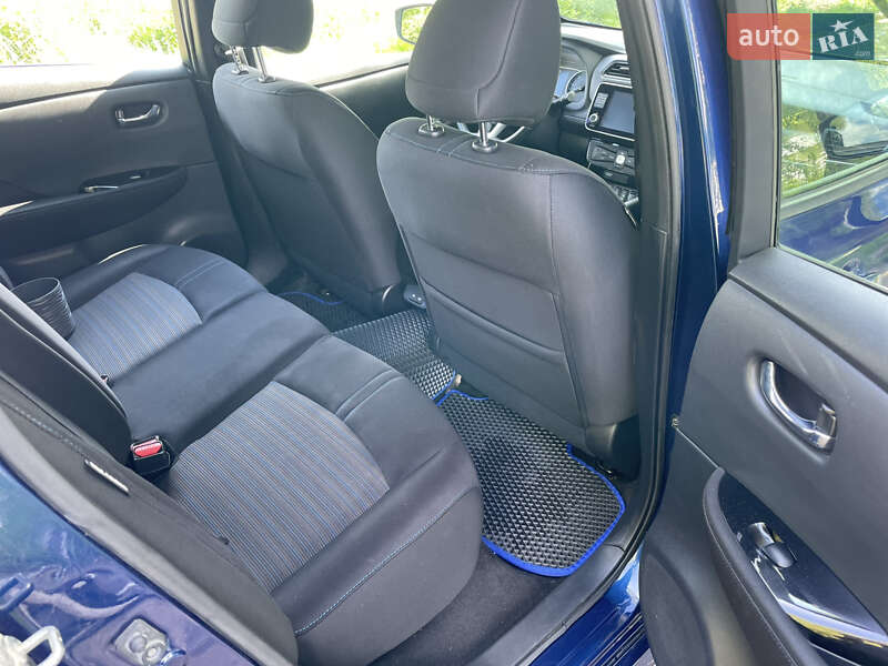 Хэтчбек Nissan Leaf 2021 в Ровно