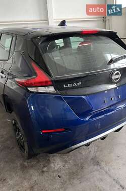 Хэтчбек Nissan Leaf 2023 в Днепре