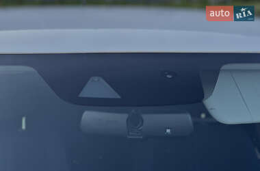 Хэтчбек Nissan Leaf 2020 в 