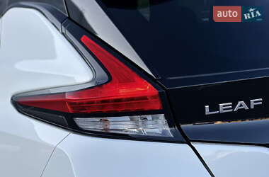 Хэтчбек Nissan Leaf 2020 в 