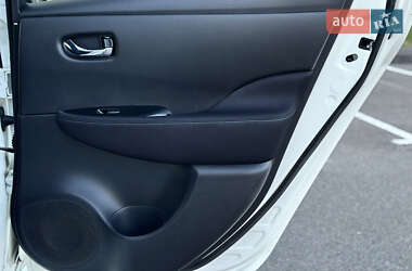 Хэтчбек Nissan Leaf 2020 в 