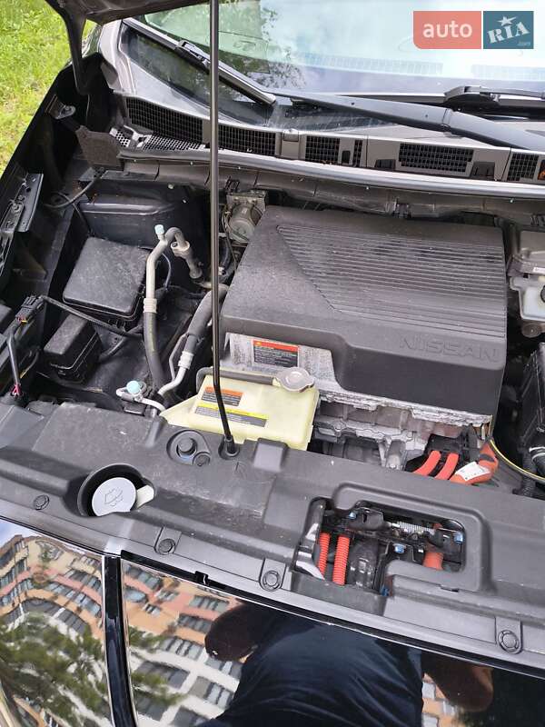 Хетчбек Nissan Leaf 2018 в Кам'янець-Подільському