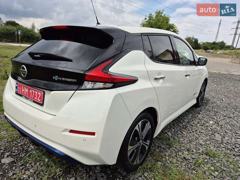 Хэтчбек Nissan Leaf 2020 в Хмельницком
