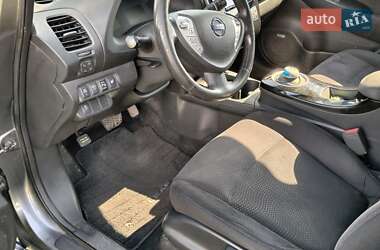 Хэтчбек Nissan Leaf 2015 в 