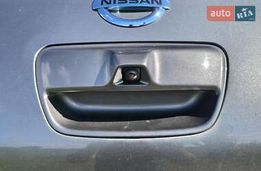 Хэтчбек Nissan Leaf 2015 в 